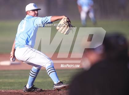 Thumbnail 2 in Clovis North vs. Central photogallery.