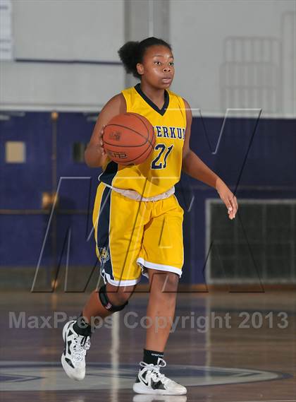Thumbnail 3 in Inderkum vs. Cosumnes Oaks (St. Hope Classic) photogallery.