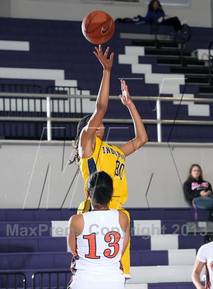 Thumbnail 2 in Inderkum vs. Cosumnes Oaks (St. Hope Classic) photogallery.