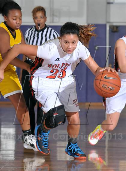Thumbnail 3 in Inderkum vs. Cosumnes Oaks (St. Hope Classic) photogallery.