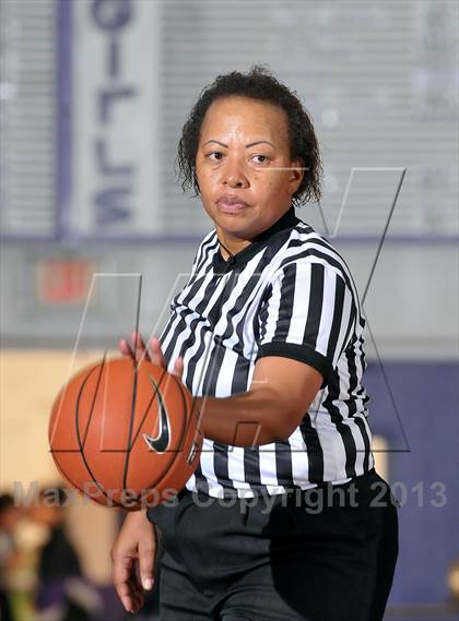 Thumbnail 2 in Inderkum vs. Cosumnes Oaks (St. Hope Classic) photogallery.