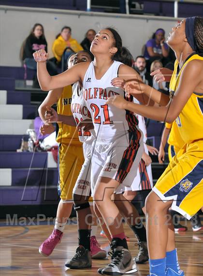 Thumbnail 2 in Inderkum vs. Cosumnes Oaks (St. Hope Classic) photogallery.