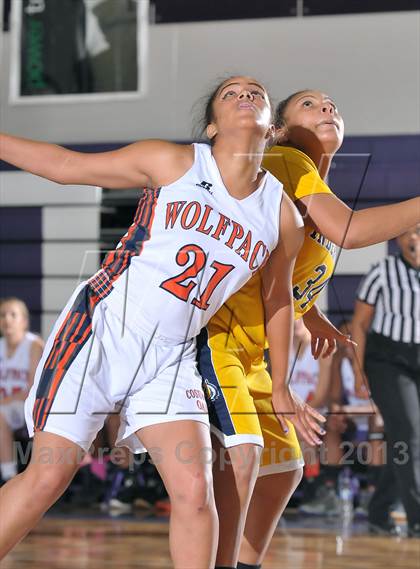 Thumbnail 2 in Inderkum vs. Cosumnes Oaks (St. Hope Classic) photogallery.