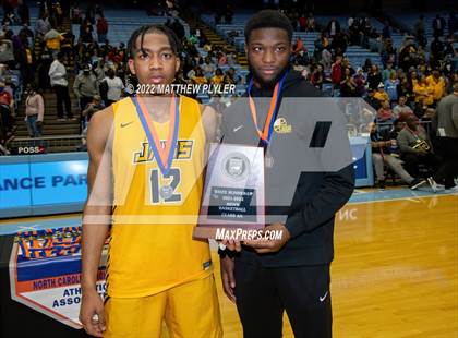 Thumbnail 1 in Robinson vs. Farmville Central (NCHSAA 2A Final) (2 of 2 - pre-game, post-game, awards, team photos) photogallery.