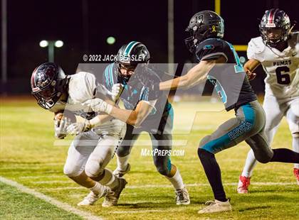 Thumbnail 1 in Highland vs. Perry (AIA 6A First Round Playoff) photogallery.
