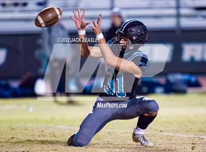 Thumbnail 2 in Highland vs. Perry (AIA 6A First Round Playoff) photogallery.