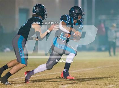 Thumbnail 1 in Highland vs. Perry (AIA 6A First Round Playoff) photogallery.