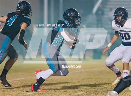 Thumbnail 2 in Highland vs. Perry (AIA 6A First Round Playoff) photogallery.
