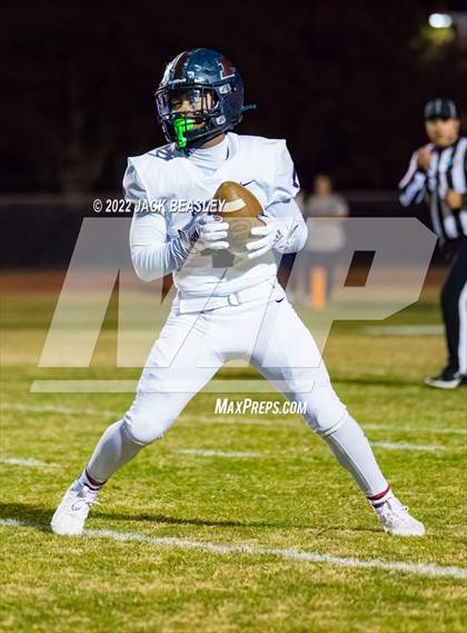 Thumbnail 3 in Highland vs. Perry (AIA 6A First Round Playoff) photogallery.