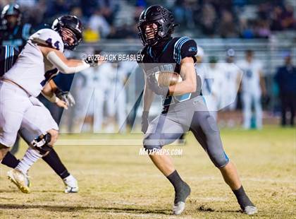 Thumbnail 3 in Highland vs. Perry (AIA 6A First Round Playoff) photogallery.