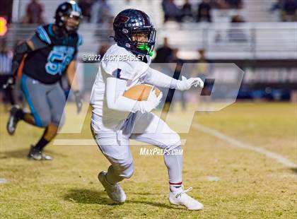 Thumbnail 2 in Highland vs. Perry (AIA 6A First Round Playoff) photogallery.
