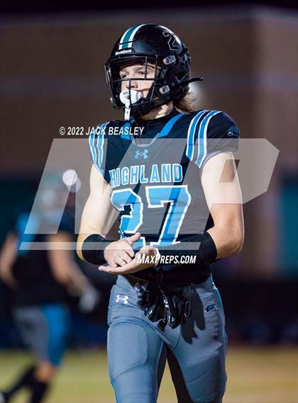 Thumbnail 3 in Highland vs. Perry (AIA 6A First Round Playoff) photogallery.