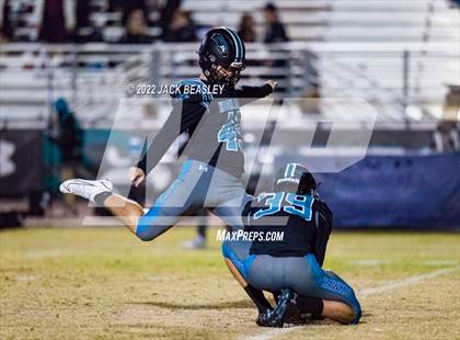 Thumbnail 1 in Highland vs. Perry (AIA 6A First Round Playoff) photogallery.
