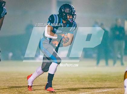 Thumbnail 3 in Highland vs. Perry (AIA 6A First Round Playoff) photogallery.