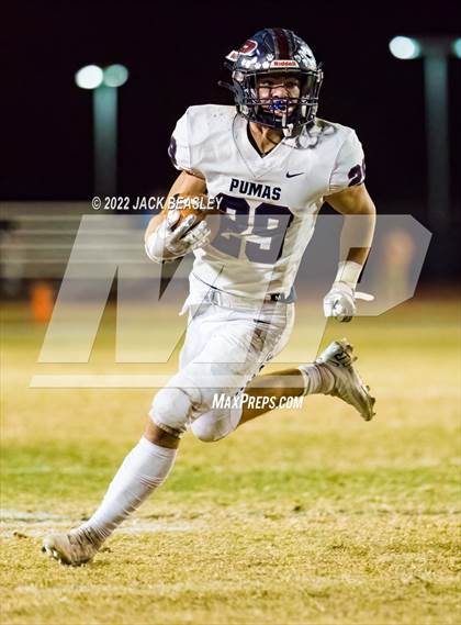 Thumbnail 2 in Highland vs. Perry (AIA 6A First Round Playoff) photogallery.