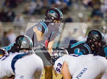 Thumbnail 1 in Highland vs. Perry (AIA 6A First Round Playoff) photogallery.