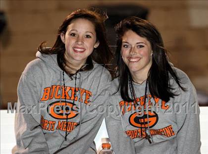 Thumbnail 3 in Argyle vs. Gilmer (3A Div 2 Quarterfinals) photogallery.