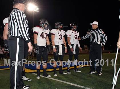 Thumbnail 3 in Argyle vs. Gilmer (3A Div 2 Quarterfinals) photogallery.