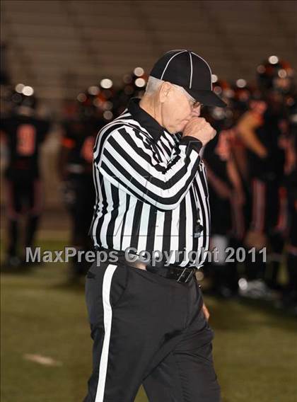 Thumbnail 1 in Argyle vs. Gilmer (3A Div 2 Quarterfinals) photogallery.