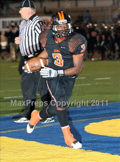 Thumbnail 3 in Argyle vs. Gilmer (3A Div 2 Quarterfinals) photogallery.