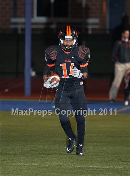 Thumbnail 1 in Argyle vs. Gilmer (3A Div 2 Quarterfinals) photogallery.