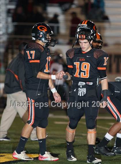 Thumbnail 2 in Argyle vs. Gilmer (3A Div 2 Quarterfinals) photogallery.