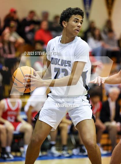 Thumbnail 2 in Regis Jesuit @ Grandview photogallery.
