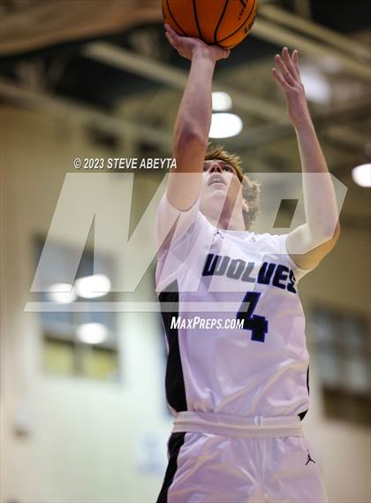 Thumbnail 2 in Regis Jesuit @ Grandview photogallery.