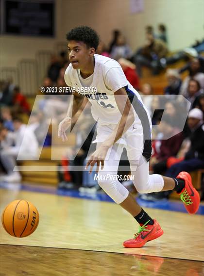 Thumbnail 1 in Regis Jesuit @ Grandview photogallery.