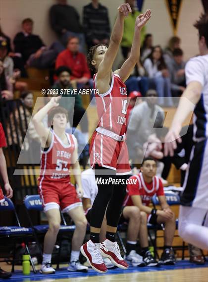 Thumbnail 3 in Regis Jesuit @ Grandview photogallery.