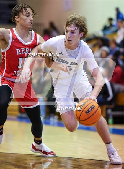 Thumbnail 3 in Regis Jesuit @ Grandview photogallery.