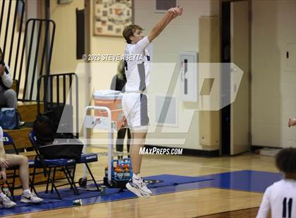 Thumbnail 2 in Regis Jesuit @ Grandview photogallery.