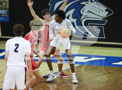 Thumbnail 1 in Regis Jesuit @ Grandview photogallery.