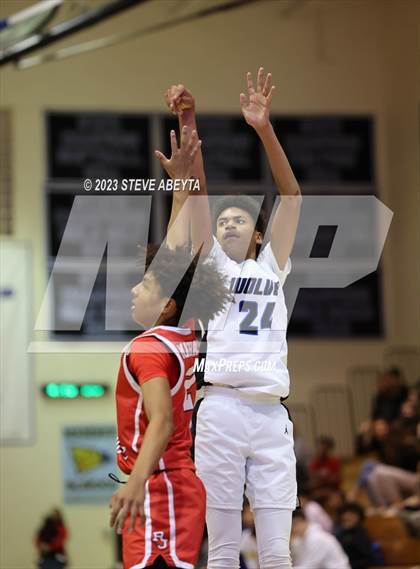 Thumbnail 2 in Regis Jesuit @ Grandview photogallery.