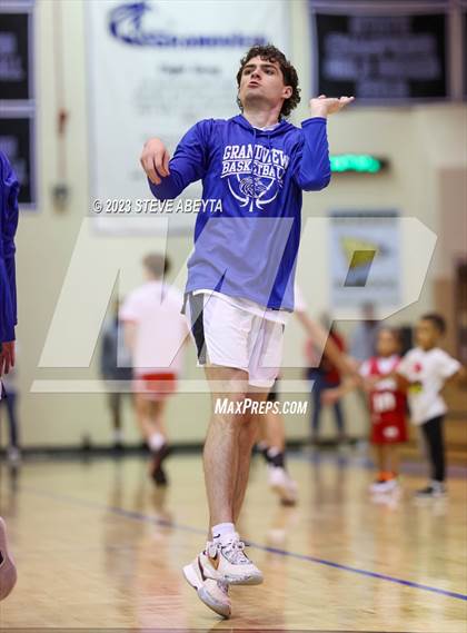 Thumbnail 1 in Regis Jesuit @ Grandview photogallery.