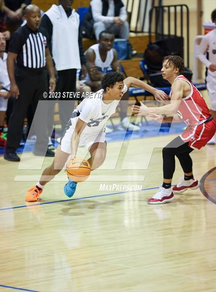 Thumbnail 3 in Regis Jesuit @ Grandview photogallery.