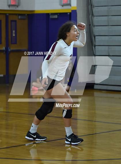 Thumbnail 2 in Archbishop Mitty vs. Lone Peak (Durango Fall Classic) photogallery.