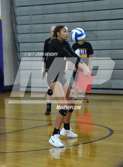 Thumbnail 1 in Archbishop Mitty vs. Lone Peak (Durango Fall Classic) photogallery.