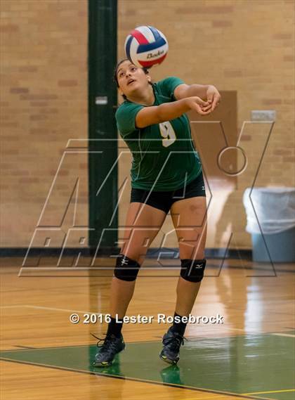 Thumbnail 1 in East Central vs Holmes photogallery.