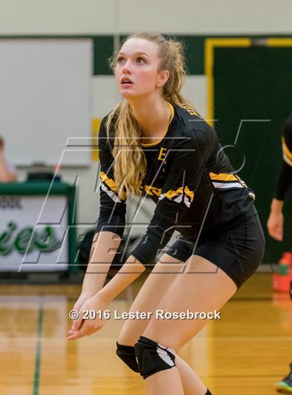 Thumbnail 1 in East Central vs Holmes photogallery.