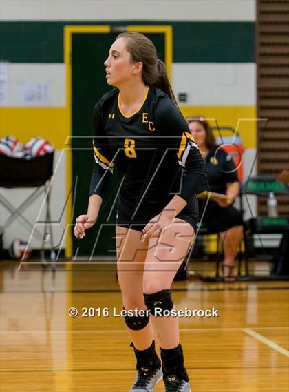 Thumbnail 2 in East Central vs Holmes photogallery.