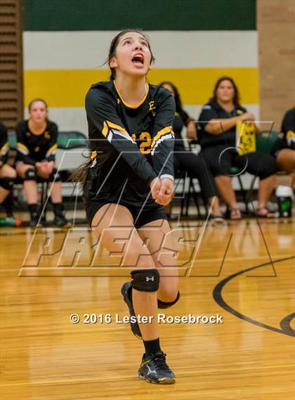 Thumbnail 1 in East Central vs Holmes photogallery.