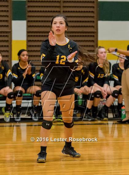 Thumbnail 3 in East Central vs Holmes photogallery.