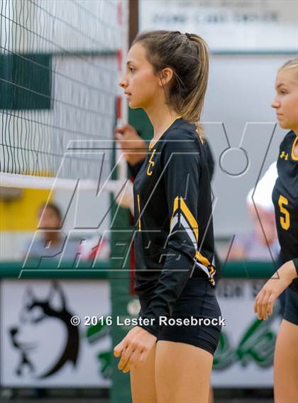 Thumbnail 3 in East Central vs Holmes photogallery.