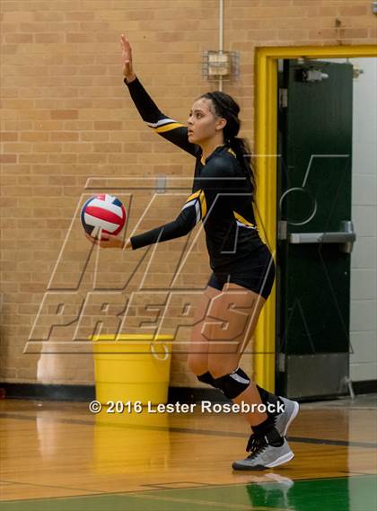 Thumbnail 2 in East Central vs Holmes photogallery.