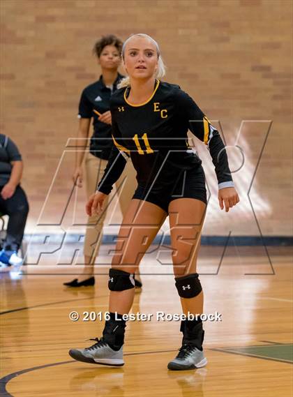 Thumbnail 1 in East Central vs Holmes photogallery.
