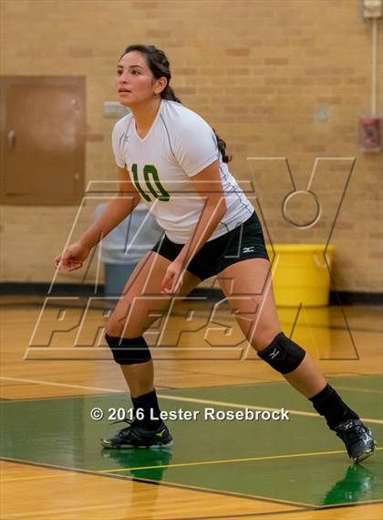 Thumbnail 3 in East Central vs Holmes photogallery.