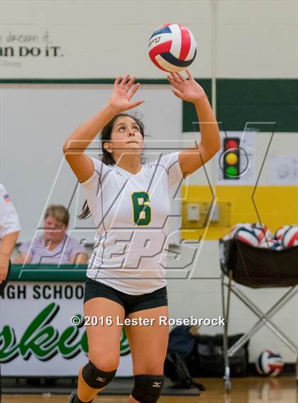 Thumbnail 3 in East Central vs Holmes photogallery.