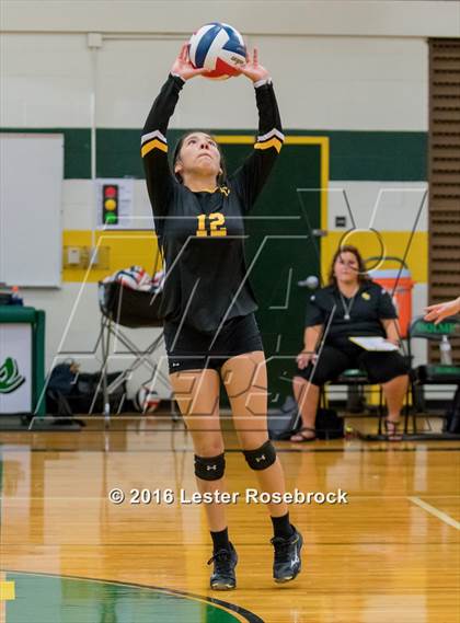 Thumbnail 2 in East Central vs Holmes photogallery.