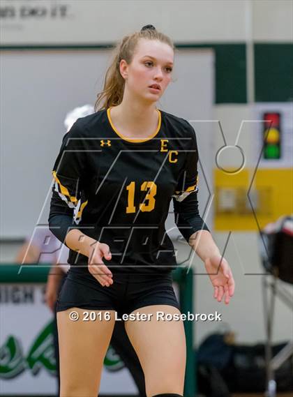 Thumbnail 1 in East Central vs Holmes photogallery.